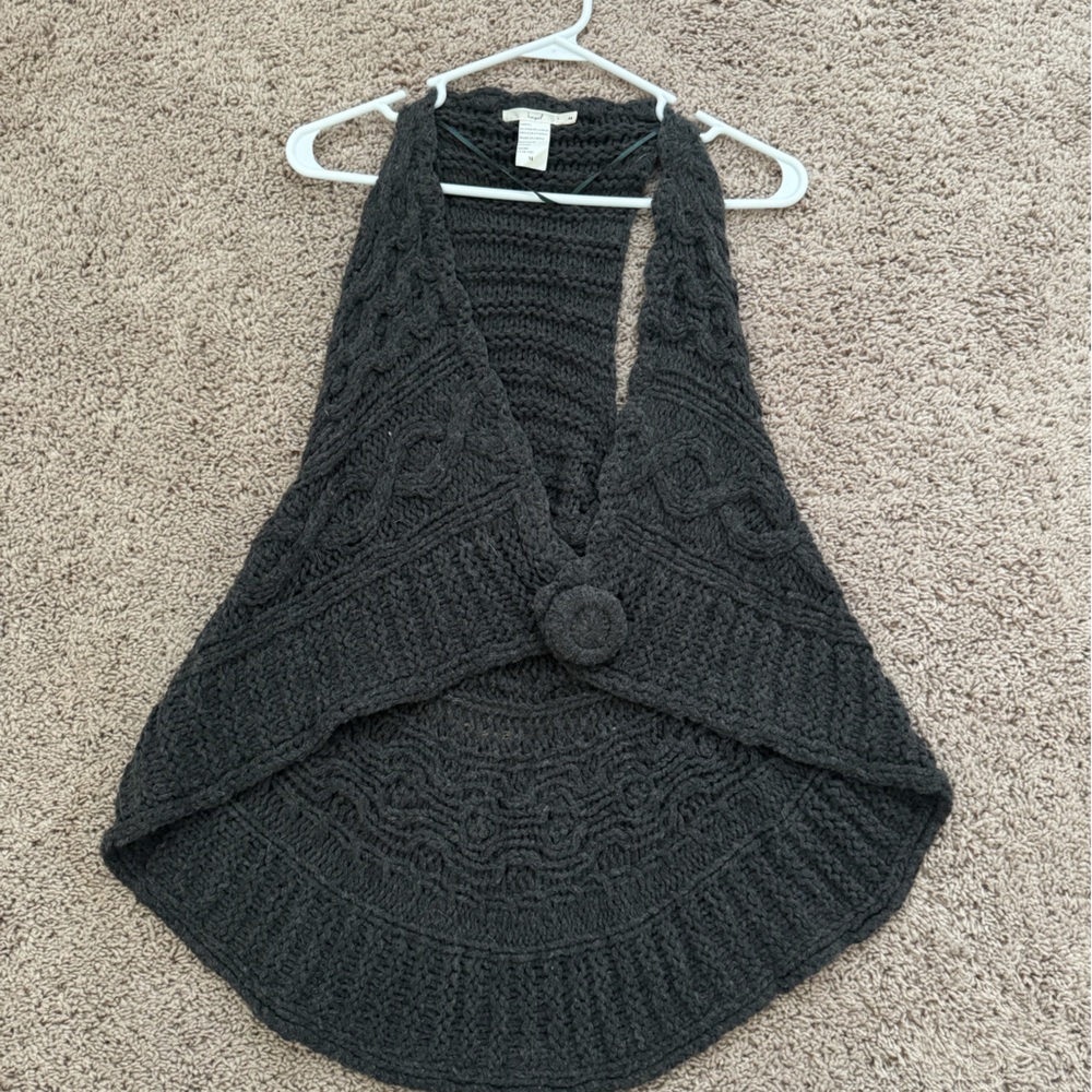 Hazel Cable Knit Vest